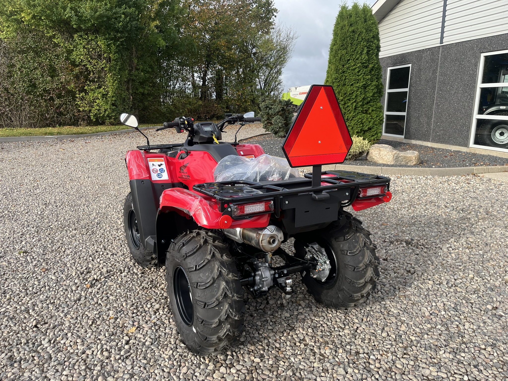 Honda Traktor 420FE TRAKTOR - Image 10